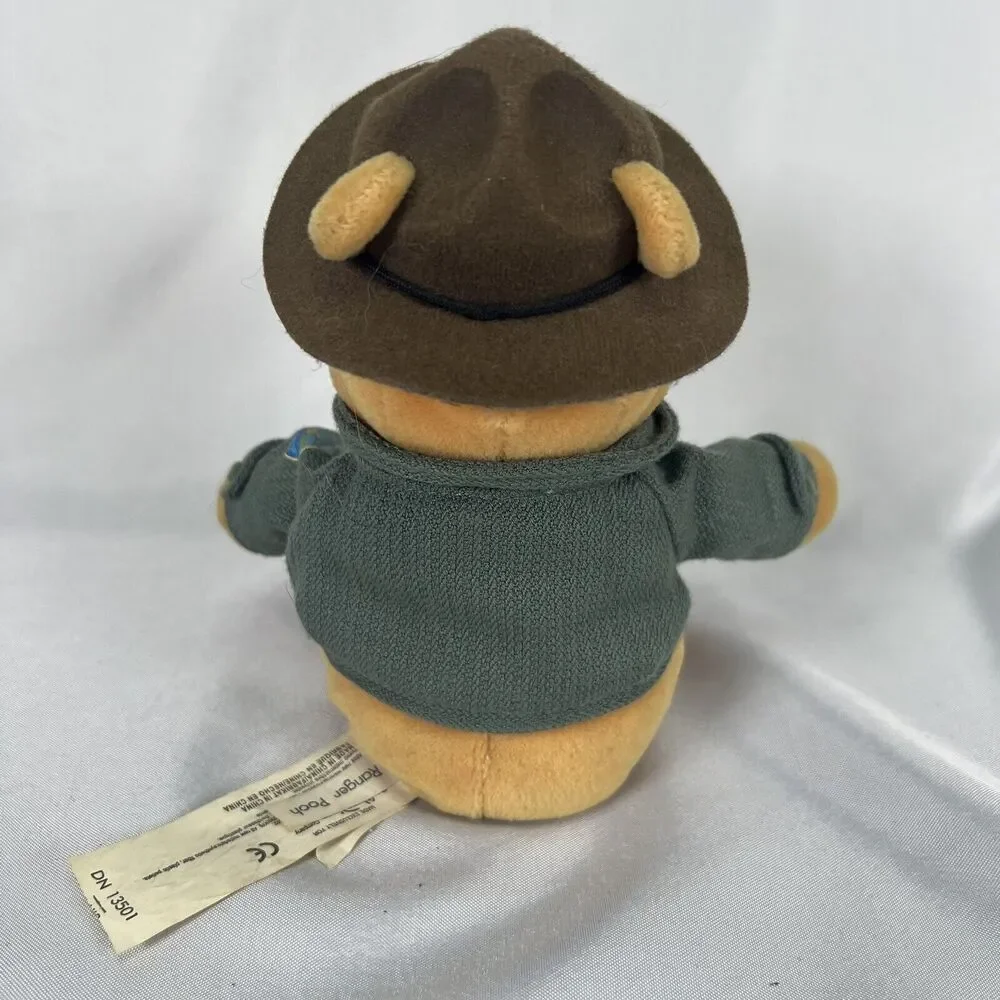 Disneyland Resort Walt Disney Winnie The Pooh Ranger Pooh Beanie Plush 8" - Picture 3 of 4